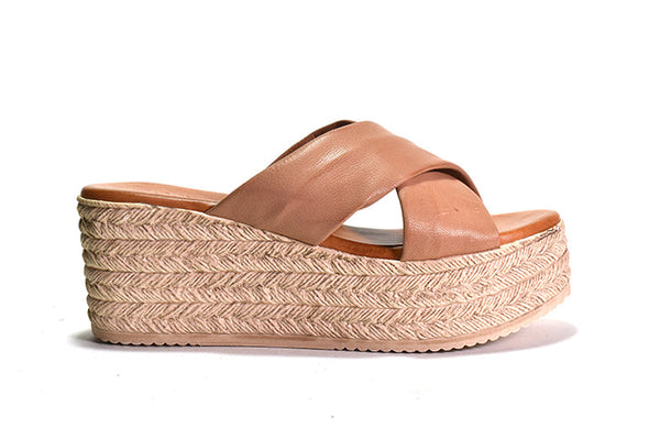 BELLA WEDGE - NUT LEATHER