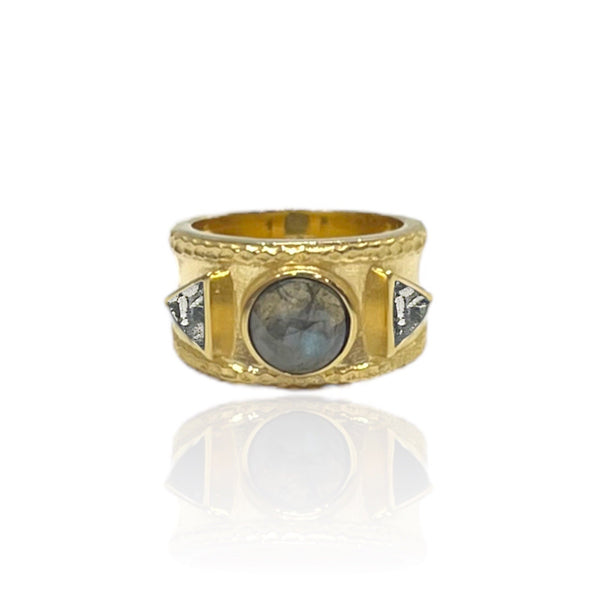 GOLD BAND LABRADORITE & COIN TRE RING